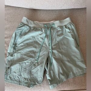 Lululemon men’s license to train shorts